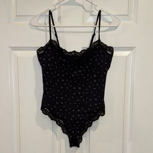 Brand new - SKIMS bodysuit